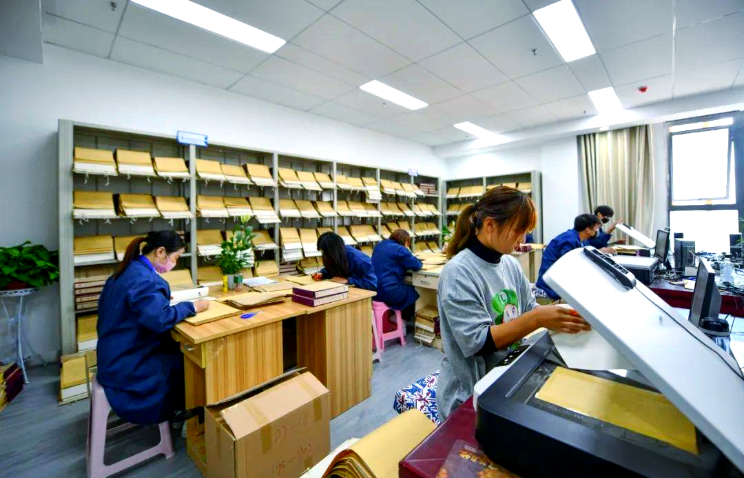 释放文档枷锁，激活核心动能：论企业档案外包的生产力革命